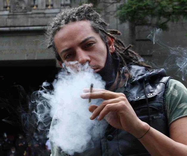 Abuso policiaco y prohibicionismo Abuso policiaco y prohibicionismo