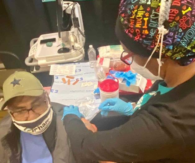 Vacunan en Texas al 50% de su población Vacunan en Texas al 50% de su población