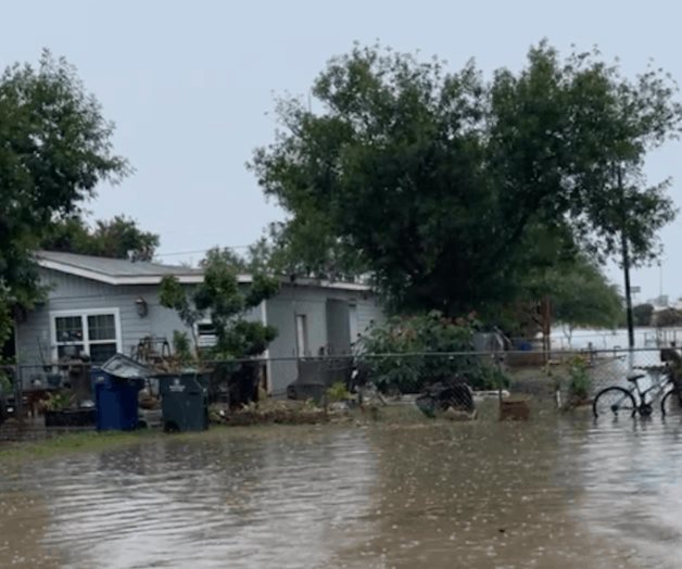 Golpean lluvias a tres ciudades: Weslaco, Donna y Mercedes, las afectadas Golpean lluvias a tres ciudades: Weslaco, Donna y Mercedes, las afectadas