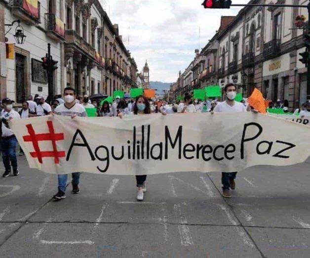 Pacta Ejército desbloqueo diurno en Aguililla Pacta Ejército desbloqueo diurno en Aguililla