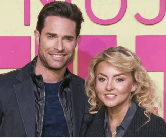 Angelique Boyer celebra cumpleaños de Sebastián Rulli Angelique Boyer celebra cumpleaños de Sebastián Rulli