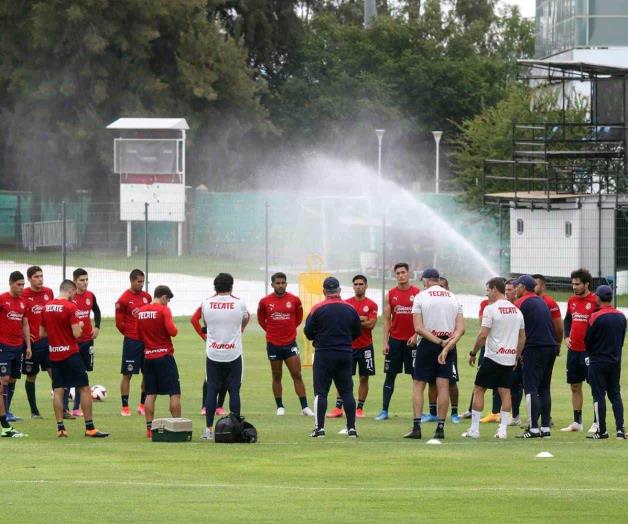 No descarta Peláez un refuerzo para Chivas No descarta Peláez un refuerzo para Chivas