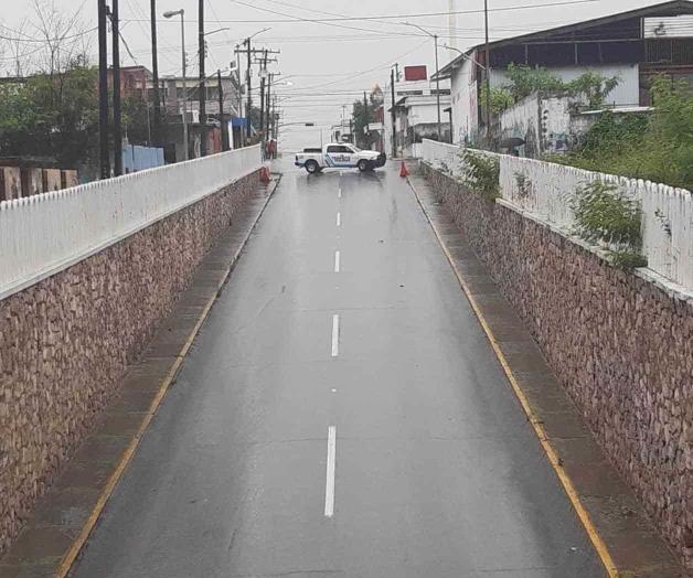 Sellan paso a desnivel Sellan paso a desnivel