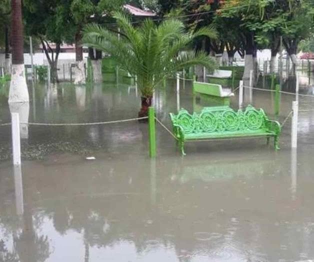 Se inunda la plaza de Nuevo Progreso Se inunda la plaza de Nuevo Progreso