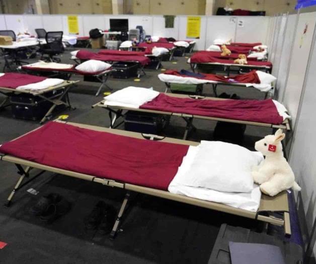 Familias de acogida ofrecen atención a niños inmigrantes Familias de acogida ofrecen atención a niños inmigrantes