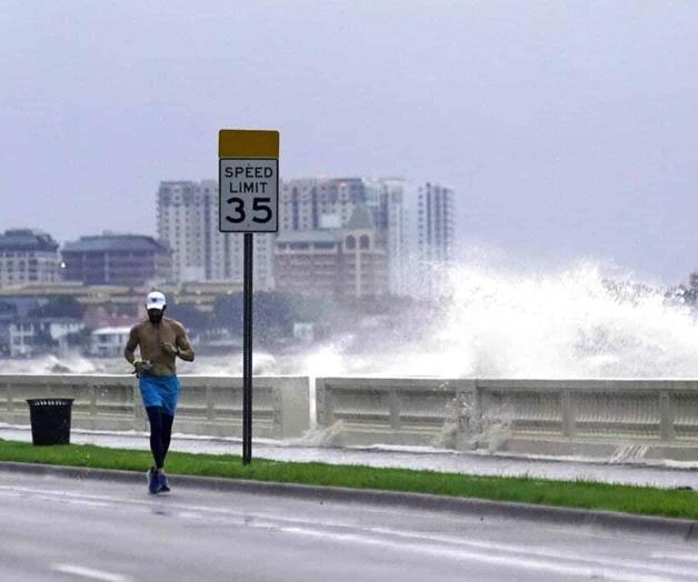 La tormenta Elsa deja un muerto y 10 heridos en EU La tormenta Elsa deja un muerto y 10 heridos en EU