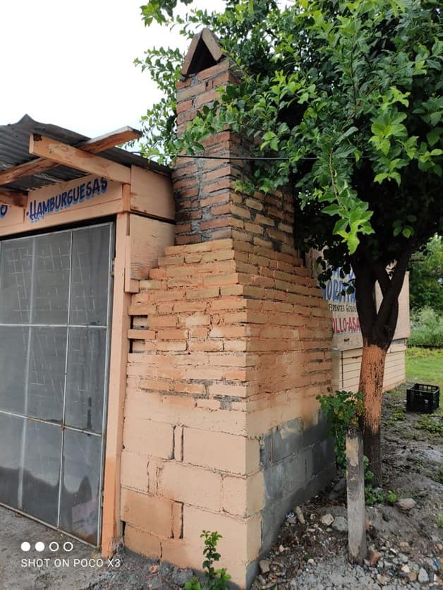 Se adueñan tianguistas de terrenos federales