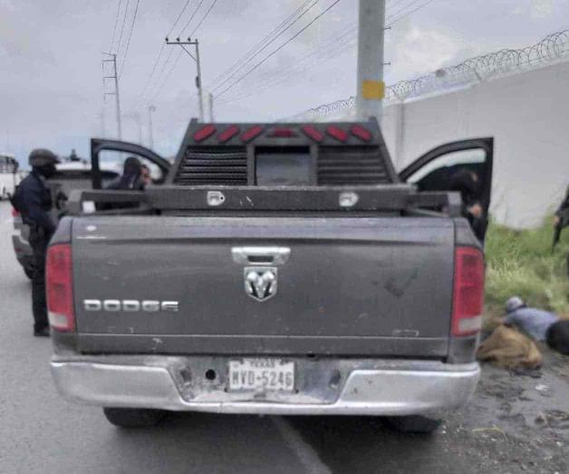 Dos hermanos presumen... ¡una camioneta robada! Dos hermanos presumen... ¡una camioneta robada!