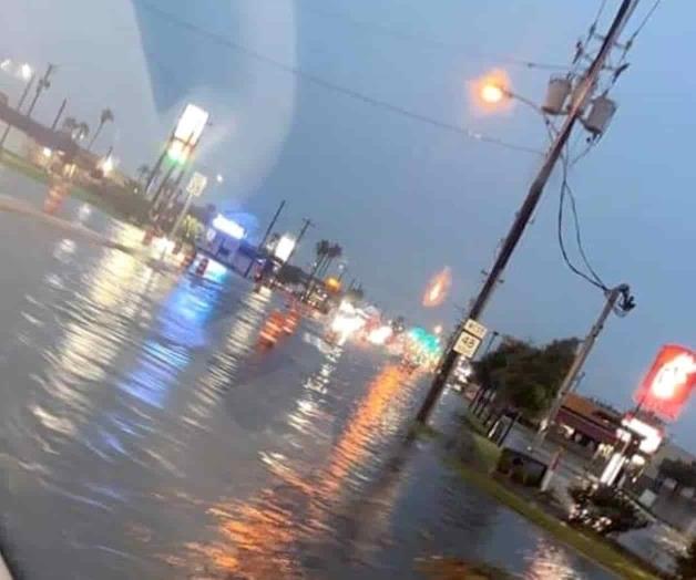 Golpean lluvias; hay inundaciones Golpean lluvias; hay inundaciones
