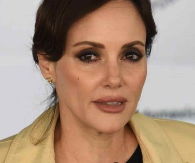 Lilly Téllez defiende a Loret y reprueba la cobardía de AMLO Lilly Téllez defiende a Loret y reprueba la cobardía de AMLO