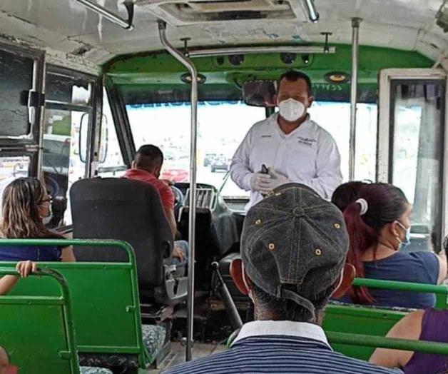 Orientan a pasajeros a prevenir contagios Orientan a pasajeros a prevenir contagios