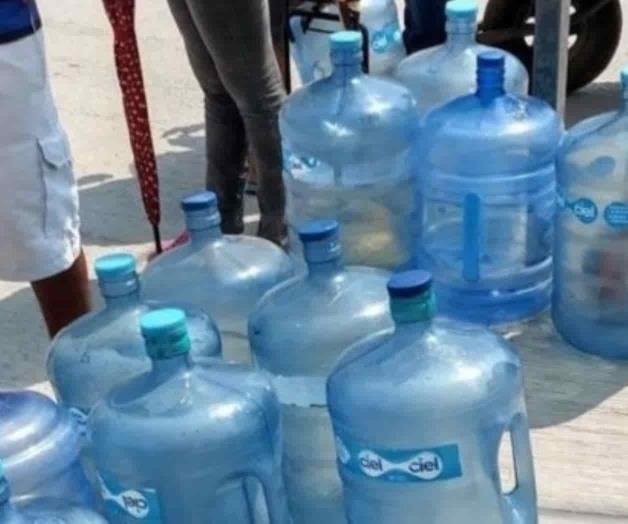 Sube agua a $25 Sube agua a $25