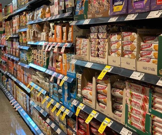 Qué alimentos nos hacen retener líquidos Qué alimentos nos hacen retener líquidos