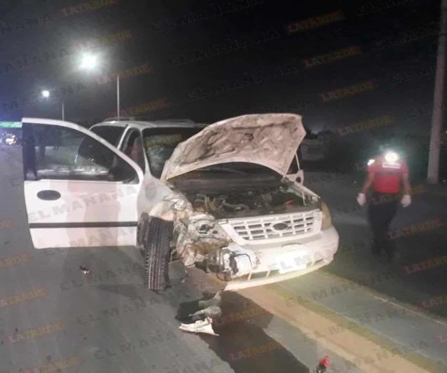 Pierde la vida motociclista al ser impactado por una camioneta Pierde la vida motociclista al ser impactado por una camioneta