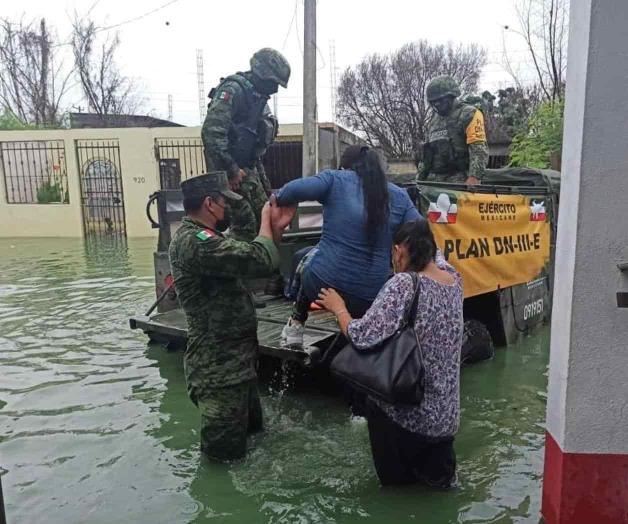 Heroica labor militar durante la emergencia