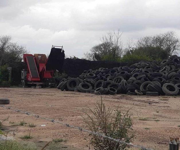 Trituradora de llantas, un adorno