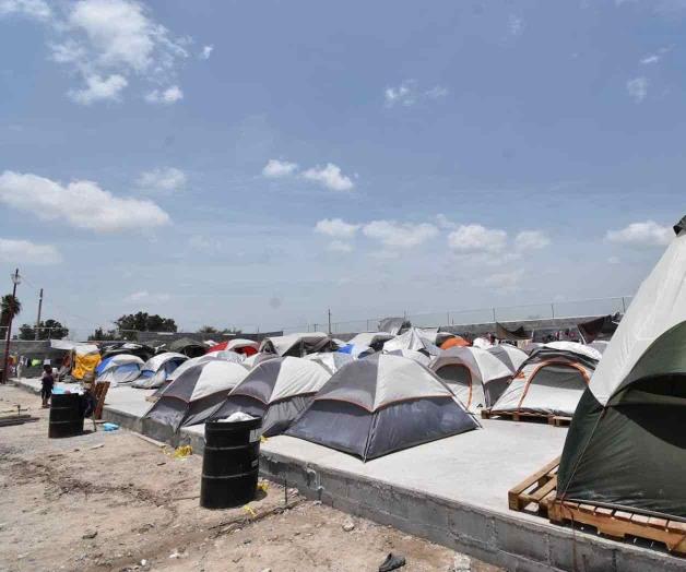 Frenan traslado de migrantes a refugios Frenan traslado de migrantes a refugios