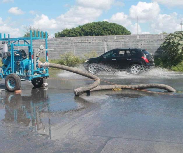 Restablecen acceso en colonias Restablecen acceso en colonias