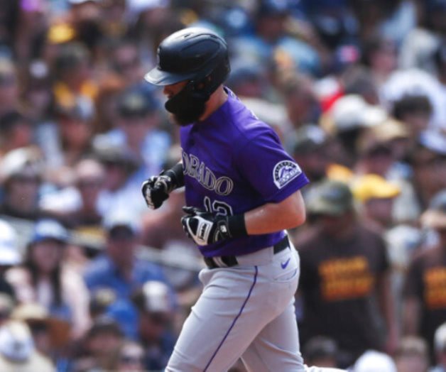 Mantienen Rockies su dominio ante los Padres