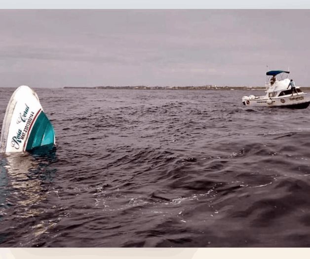 Naufraga lancha con turistas en Quintana Roo; hay un muerto Naufraga lancha con turistas en Quintana Roo; hay un muerto