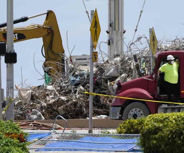 Grabaciones del 911 muestran pánico e incredulidad cuando cayó un condominio en Florida Grabaciones del 911 muestran pánico e incredulidad cuando cayó un condominio en Florida