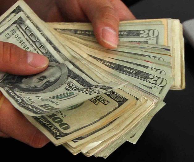 Repunta dólar 15 centavos, a $20.46 Repunta dólar 15 centavos, a $20.46