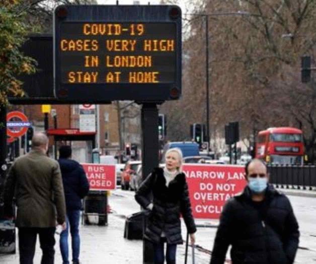Londres pide mantener la mascarilla en el transporte público