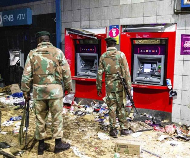 Violencia y saqueos; reportan 72 muertos Violencia y saqueos; reportan 72 muertos