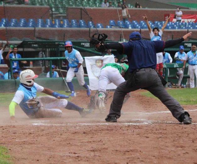 Inician equipos de beisbol con el pie derecho