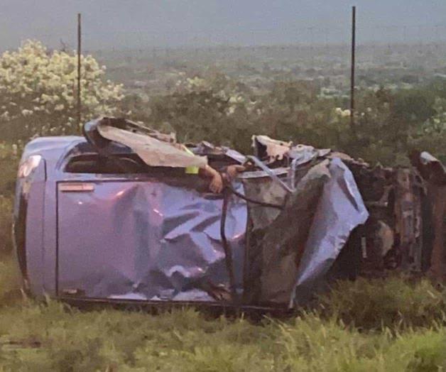 Muere hombre tras volcar en carretera de Nuevo León Muere hombre tras volcar en carretera de Nuevo León