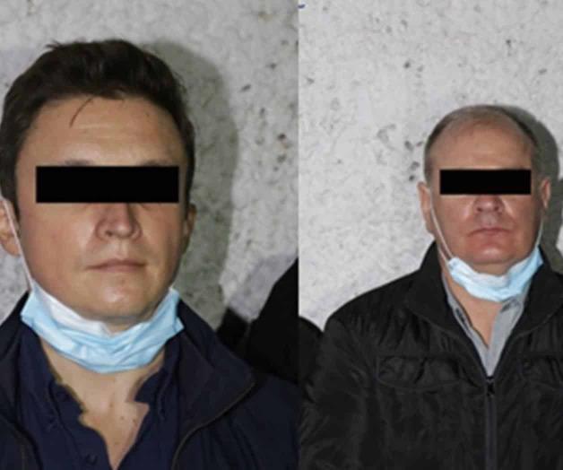 Decomisan medio millón de dólares a dos hombres Decomisan medio millón de dólares a dos hombres