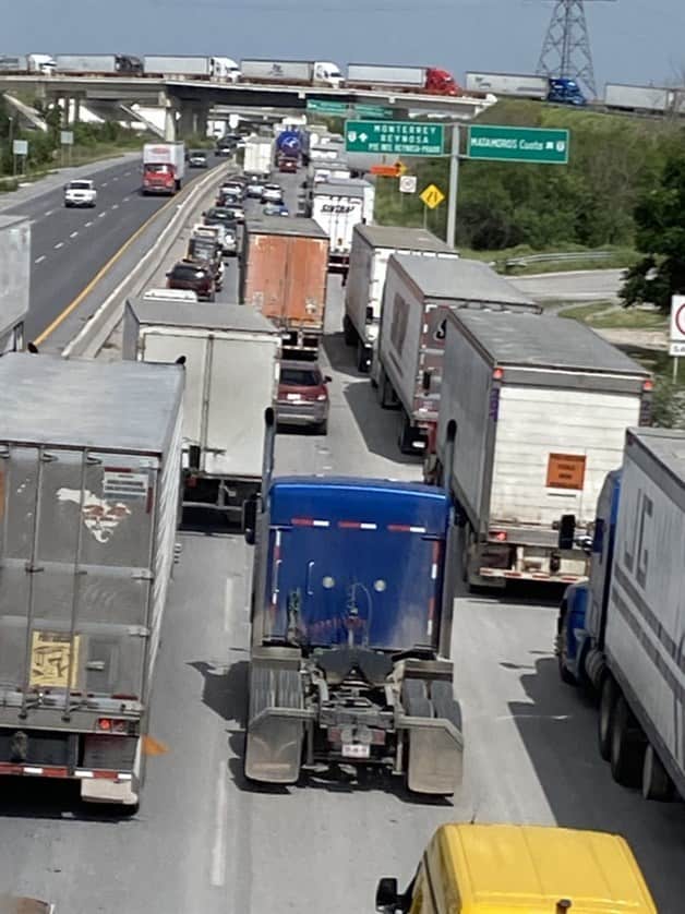 Estrangulan carretera a Reynosa