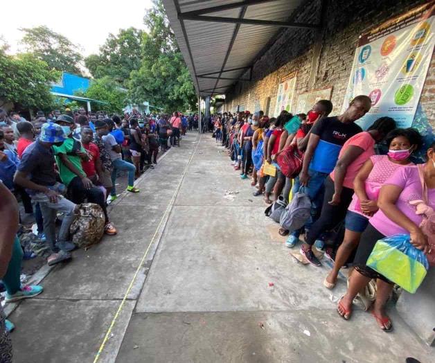 Saturan la frontera por refugio mexicano