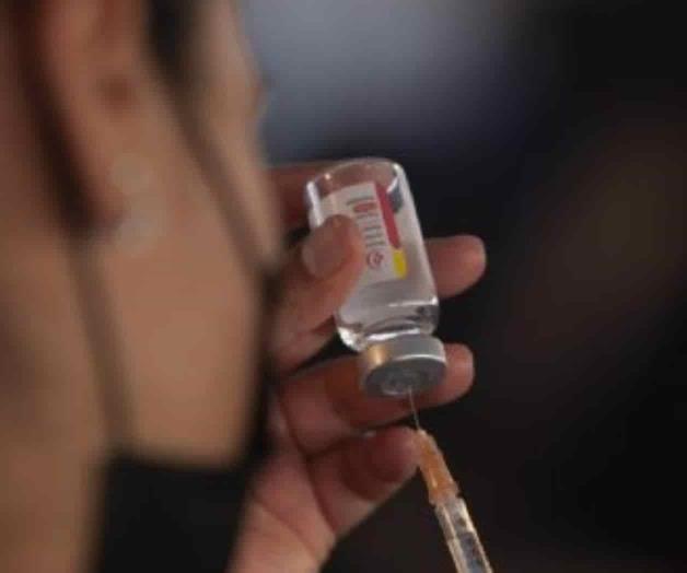 Cofepris libera 4 lotes de vacunas