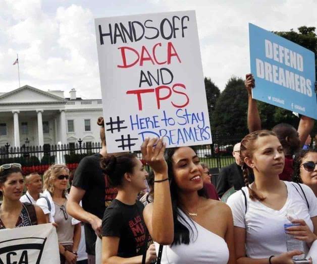 Juez ordena dar fin al programa DACA Juez ordena dar fin al programa DACA