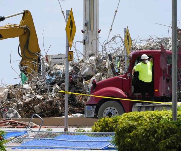 Tareas en derrumbe de Miami cerca de concluir
