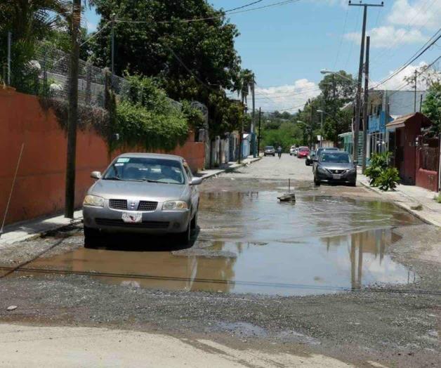 Reclaman tres conductores a municipio por daños de autos Reclaman tres conductores a municipio por daños de autos