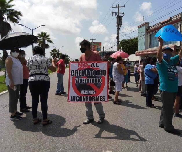 Protestan por construcción de velatorio y crematorio Protestan por construcción de velatorio y crematorio
