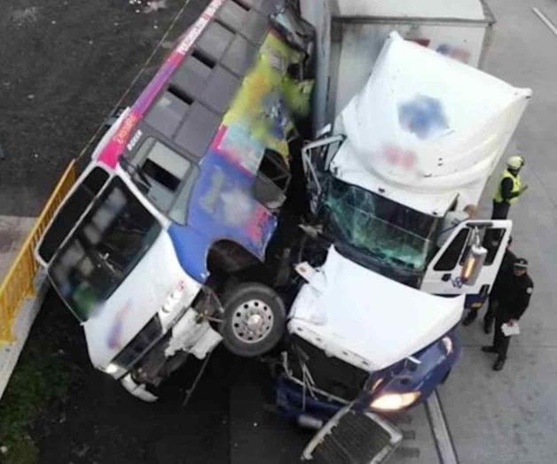 Accidente carretero deja cuatro muertos Accidente carretero deja cuatro muertos