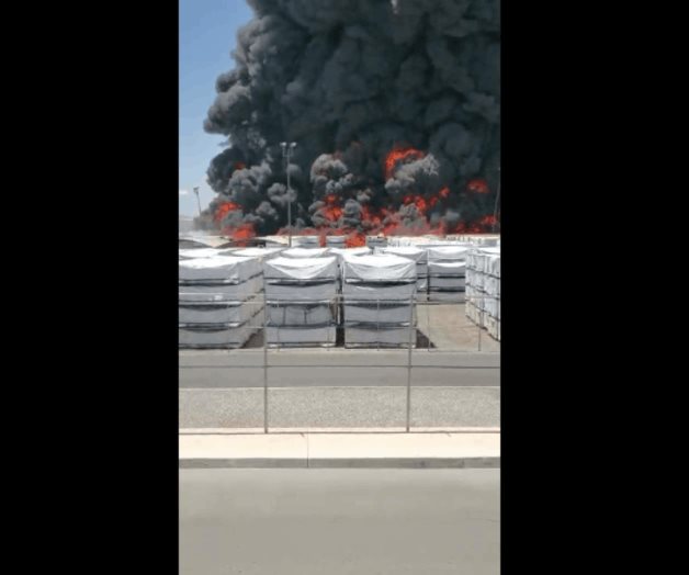 Vídeo: no ceden las llamas en el incendio de la maquiladora brp Vídeo: no ceden las llamas en el incendio de la maquiladora brp