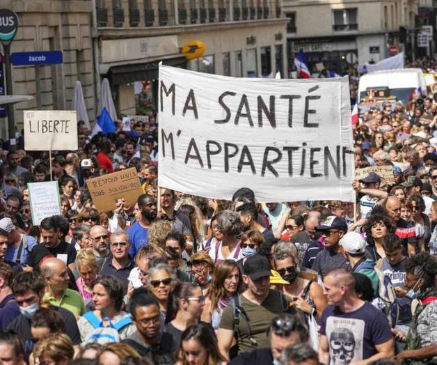 Protestan en Francia contra vacunaciones