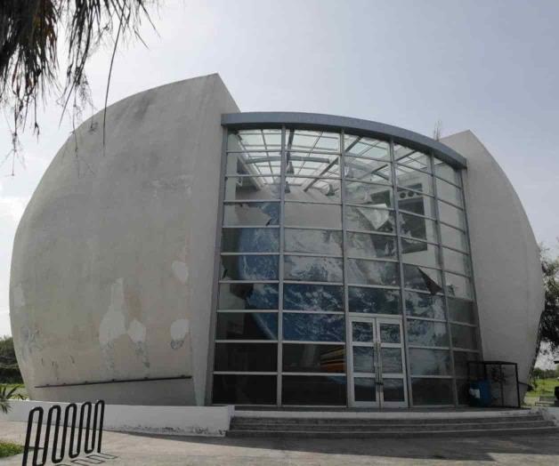 Luce en abandono Casa de la Tierra