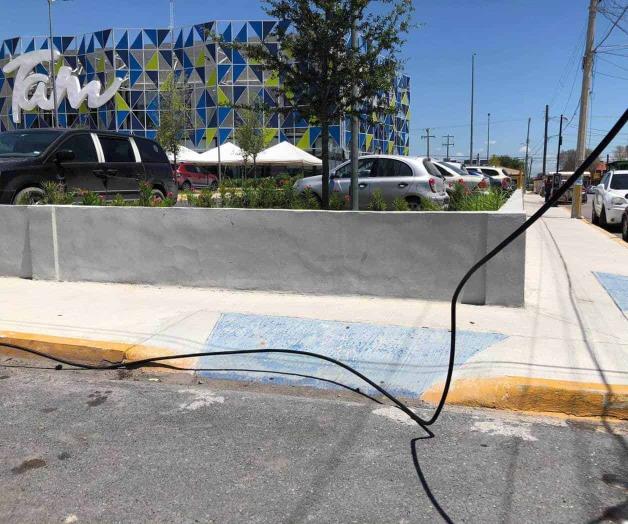 Obstruye acceso Obstruye acceso