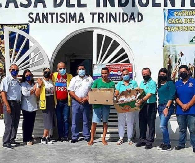 Comparten leones ayuda a migrantes