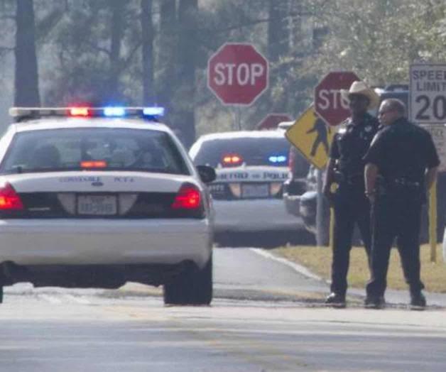 Hombre mata a 2 personas, hiere otras 2, en motel en Houston Hombre mata a 2 personas, hiere otras 2, en motel en Houston