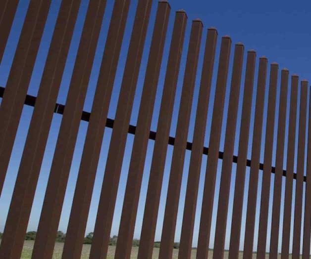 Muere un migrante tras caer del muro Muere un migrante tras caer del muro