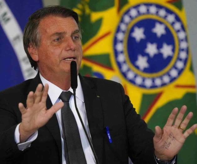 Sale Bolsonaro del hospital tras la obstrucción intestinal Sale Bolsonaro del hospital tras la obstrucción intestinal