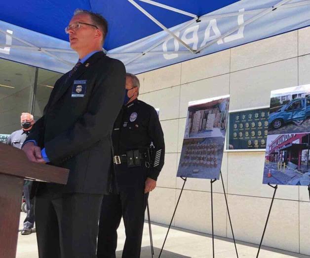 Policía: Escuadrón antibombas provocó explosión en LA