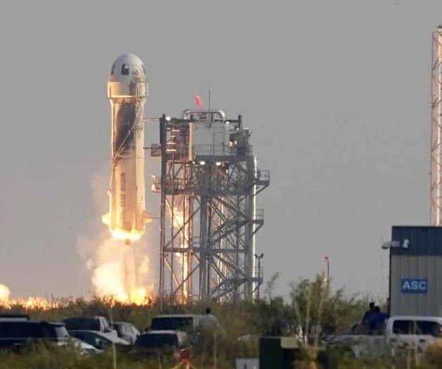 Jeff Bezos se lanza al espacio en su propio cohete: ¡El mejor día de todos! Jeff Bezos se lanza al espacio en su propio cohete: ¡El mejor día de todos!