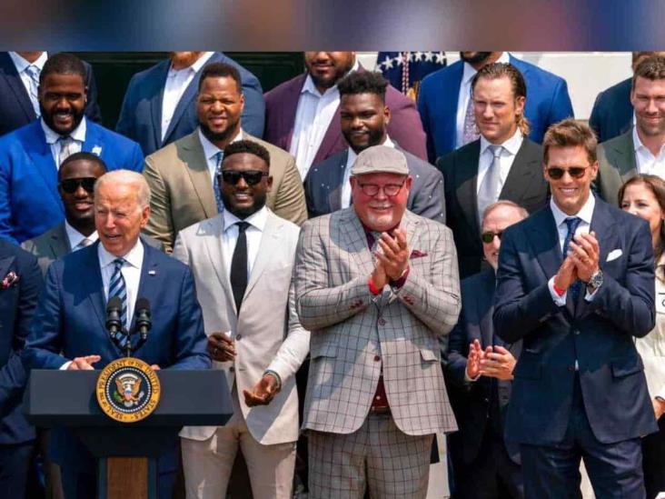 Biden le da la bienvenida a los Buccaneers en la Casa Blanca Biden le da la bienvenida a los Buccaneers en la Casa Blanca